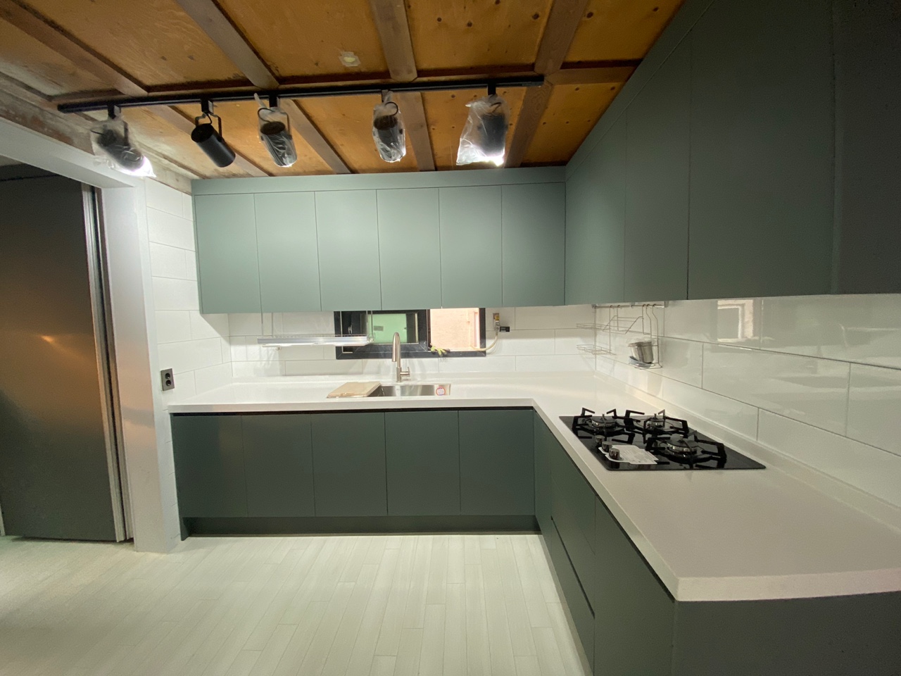 2049928719_aLcBQHWG_d8648caffd6f45caa7f022c67b2e625eded0883a.jpg 이미지크게보기